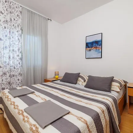Buneta Apartment