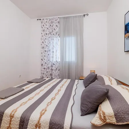 Buneta Apartment