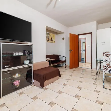 Apartment Buneta *