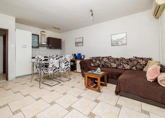 Buneta Lägenhet Crikvenica